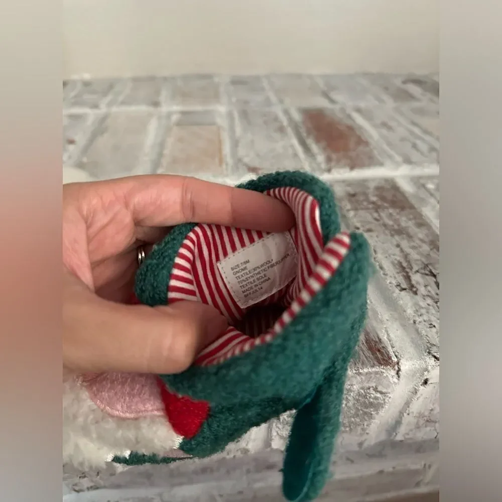 Hanna Andersson Santa Gnome Slippers Sz 7/8